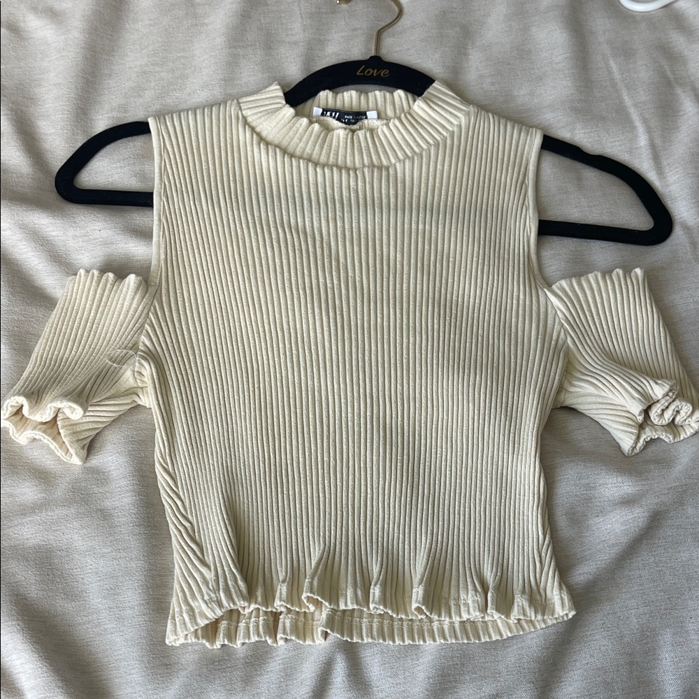 Zara Cream Ribbed Cold Shoulder Blouse
